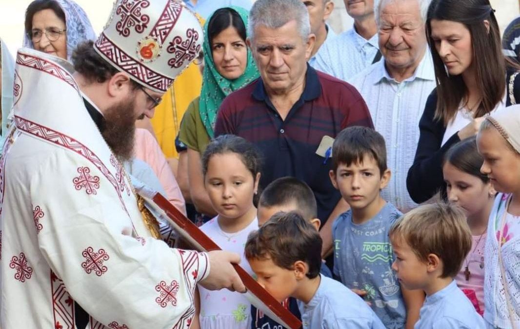 Ученици из ПО Горње Забрђе на слави храма  Светог Александра Невског